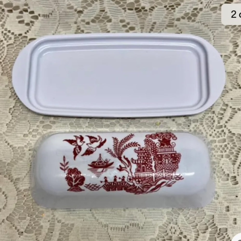 Red Willow Melamine Covered Butter Dish 7.5in L x 3.5in W x 2in H.