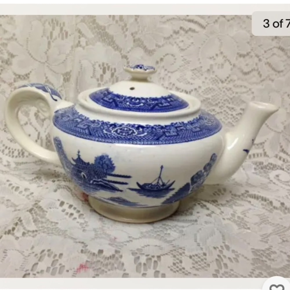 Vintage, 5-pc Variant, Blue Willow Coffee or Tea Set