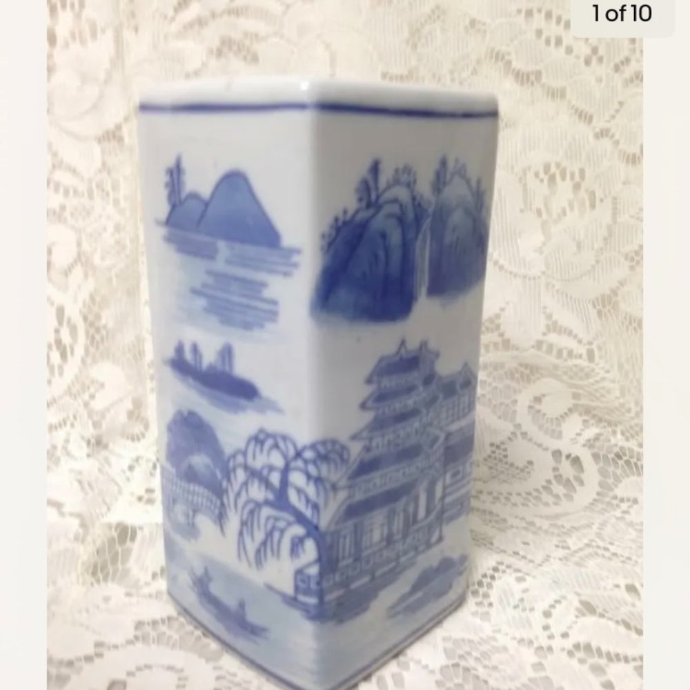 Vintage, Variant Blue Willow Large, Heavy Square Flower Vase 6in x 3in