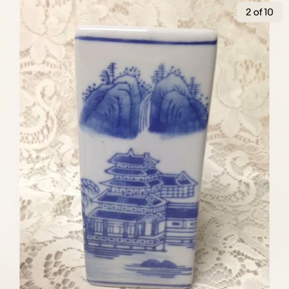 Vintage, Variant Blue Willow Large, Heavy Square Flower Vase 6in x 3in