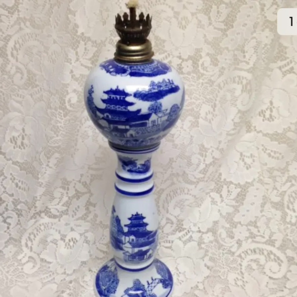 Ironstone, Rare, 16in T Variant, Blue Willow Oil Lamp (No Chimney)