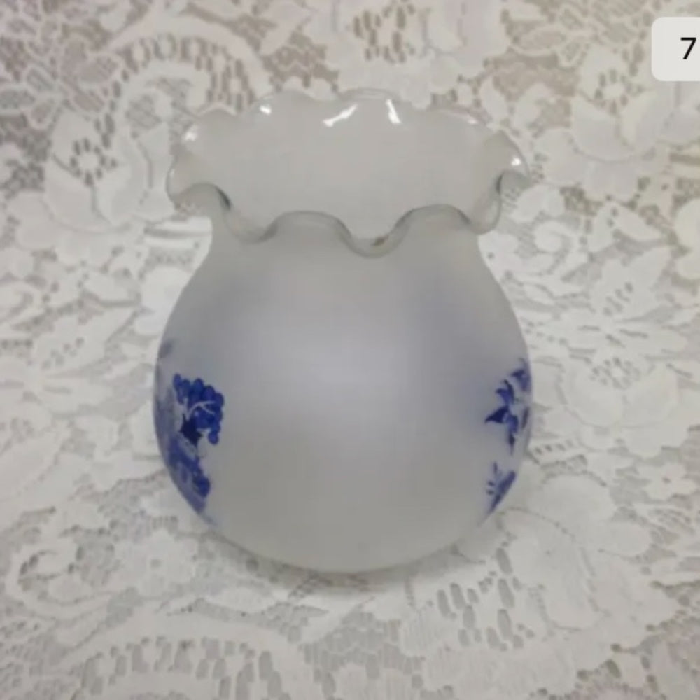 Vintage, Rare, Beautiful 4-pc Blue Willow-Copper Oil Lamp/ Reflector 11in x 6in