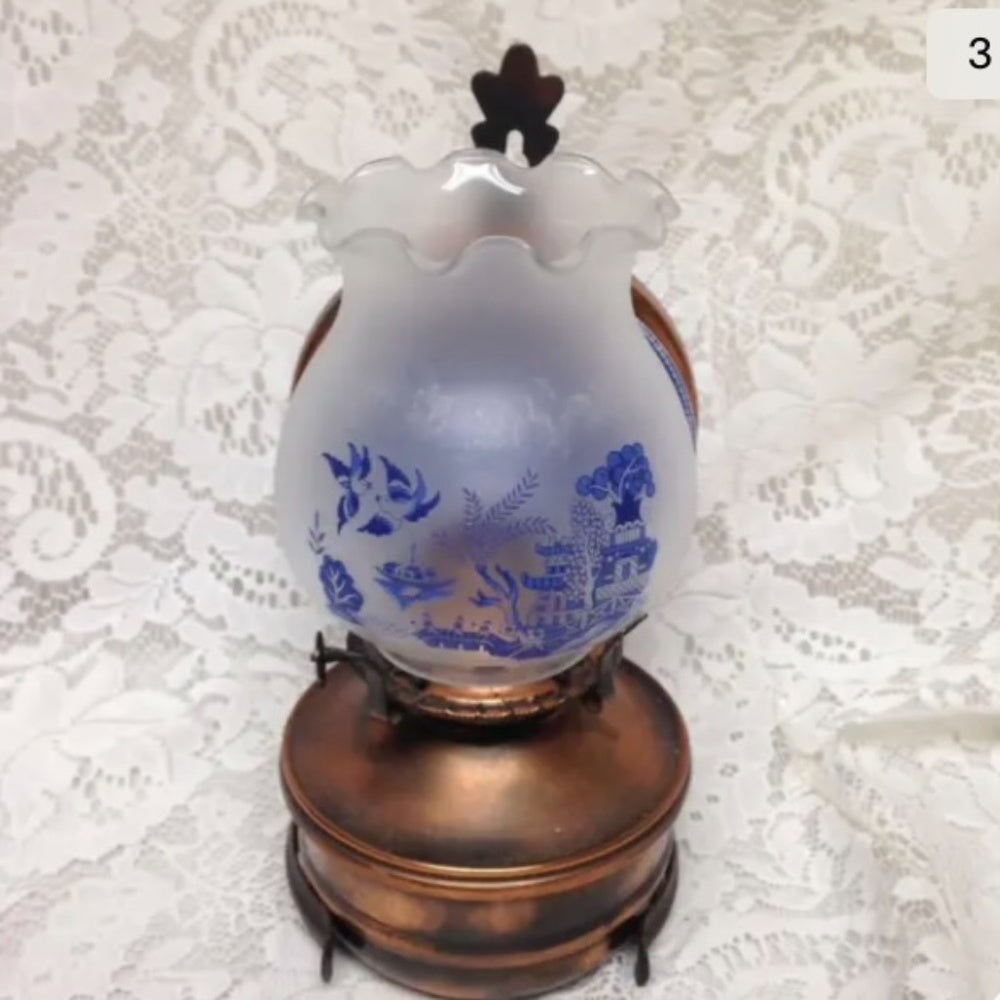 Vintage, Rare, Beautiful 4-pc Blue Willow-Copper Oil Lamp/ Reflector 11in x 6in