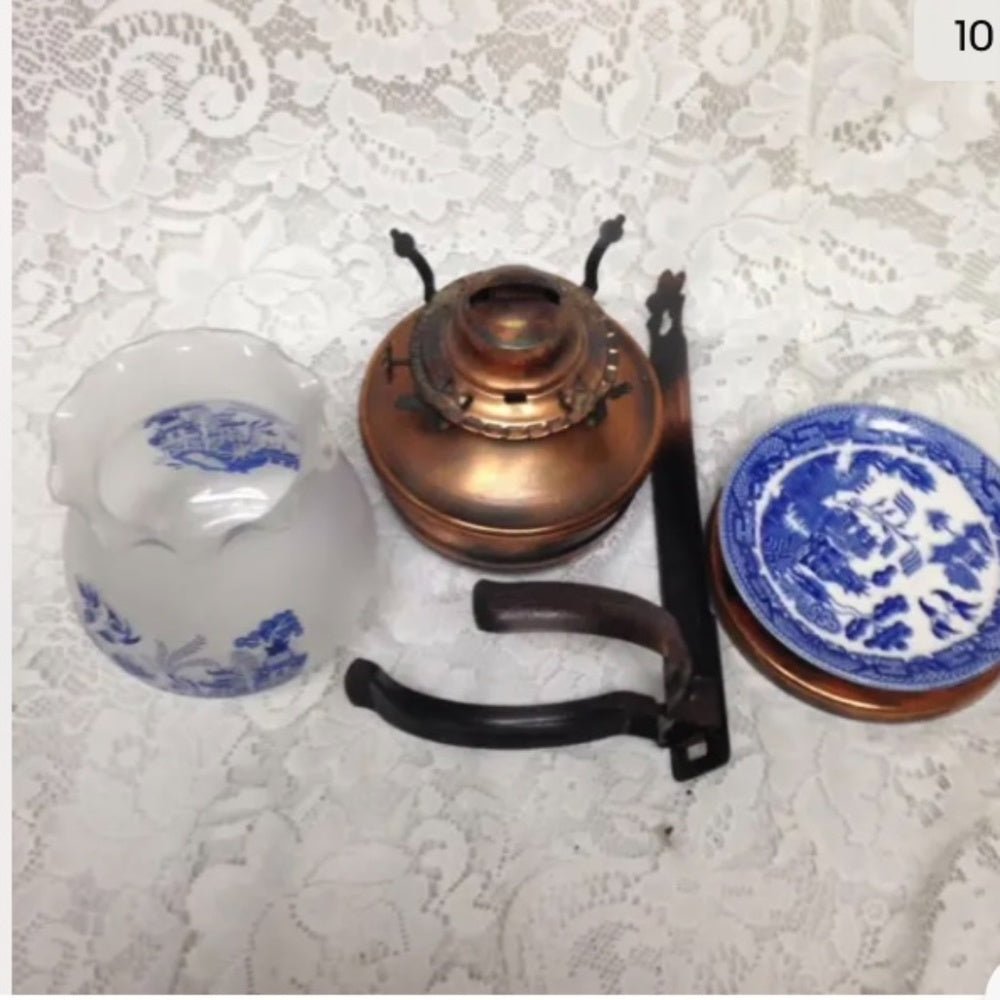 Vintage, Rare, Beautiful 4-pc Blue Willow-Copper Oil Lamp/ Reflector 11in x 6in
