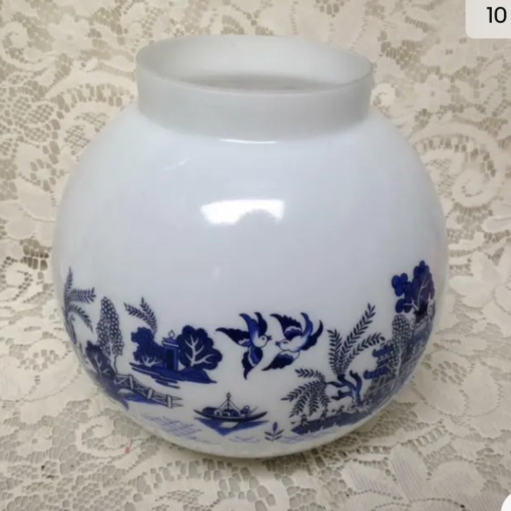 Vintage,Blue Willow Electric Table -Floor Globe Lamp 33in H