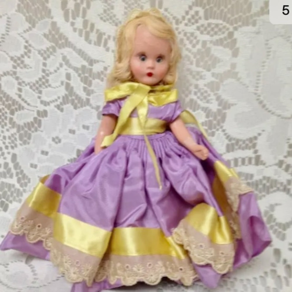 Vintage1940-50s 5.5in Nancy Ann Story Book Doll in Purple and Yellow Gown/Hat