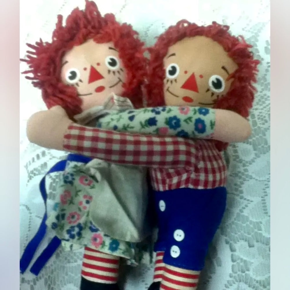 1970s Knickerbocker Raggedy Ann and Andy Embraceable
