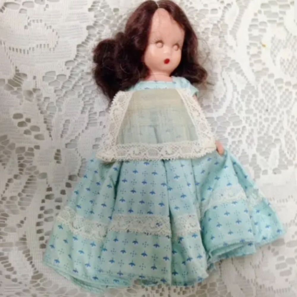 Vintage1940-50s 5.5in Nancy Ann Story Book Doll in Blue Printed Dress and Apron