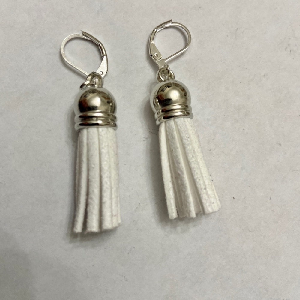 3Pairs of Tassel Dangling Earrings (Green, White Brown)