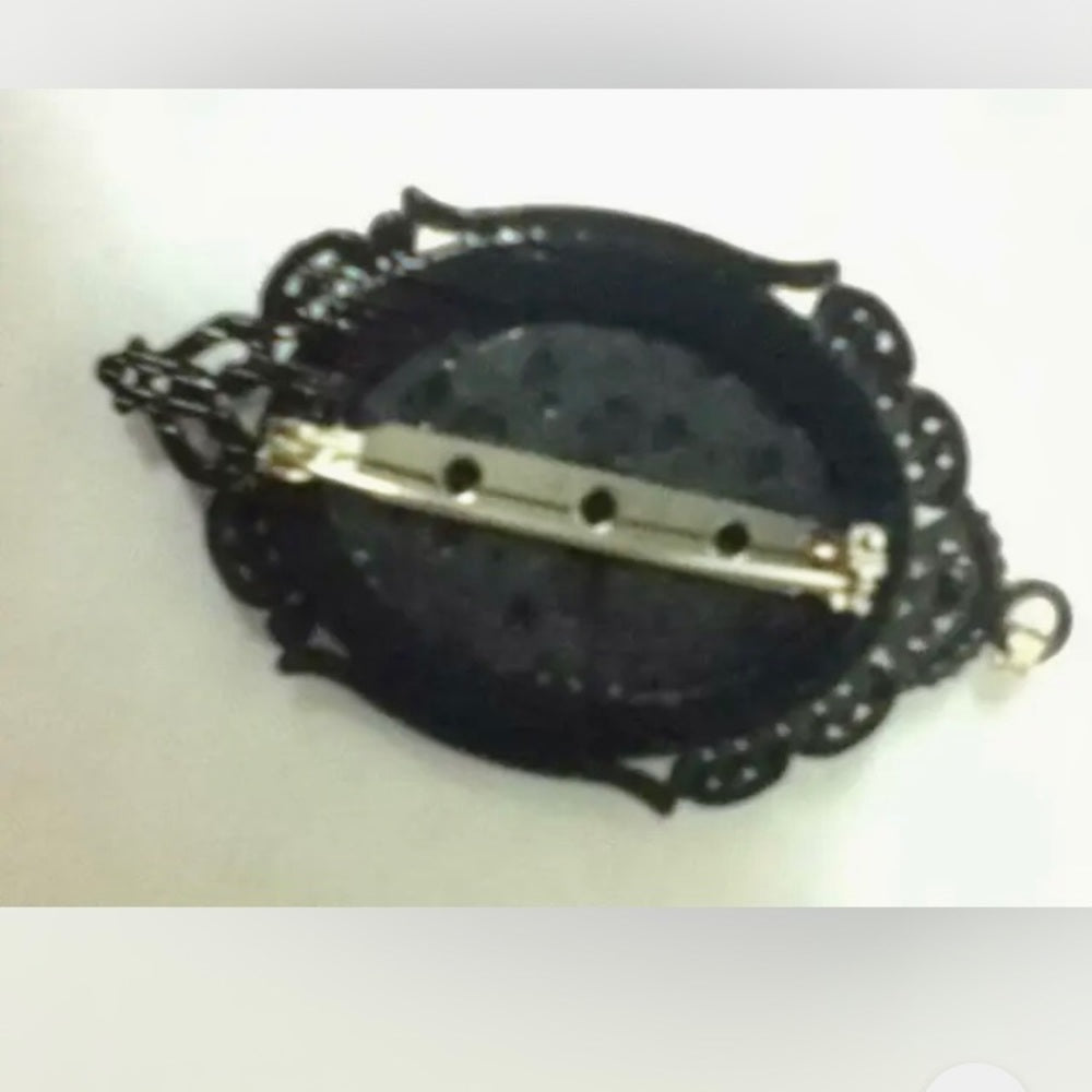 Black and Gray Cherub Cameo Brooch-Pendant with 925 Chain Necklace