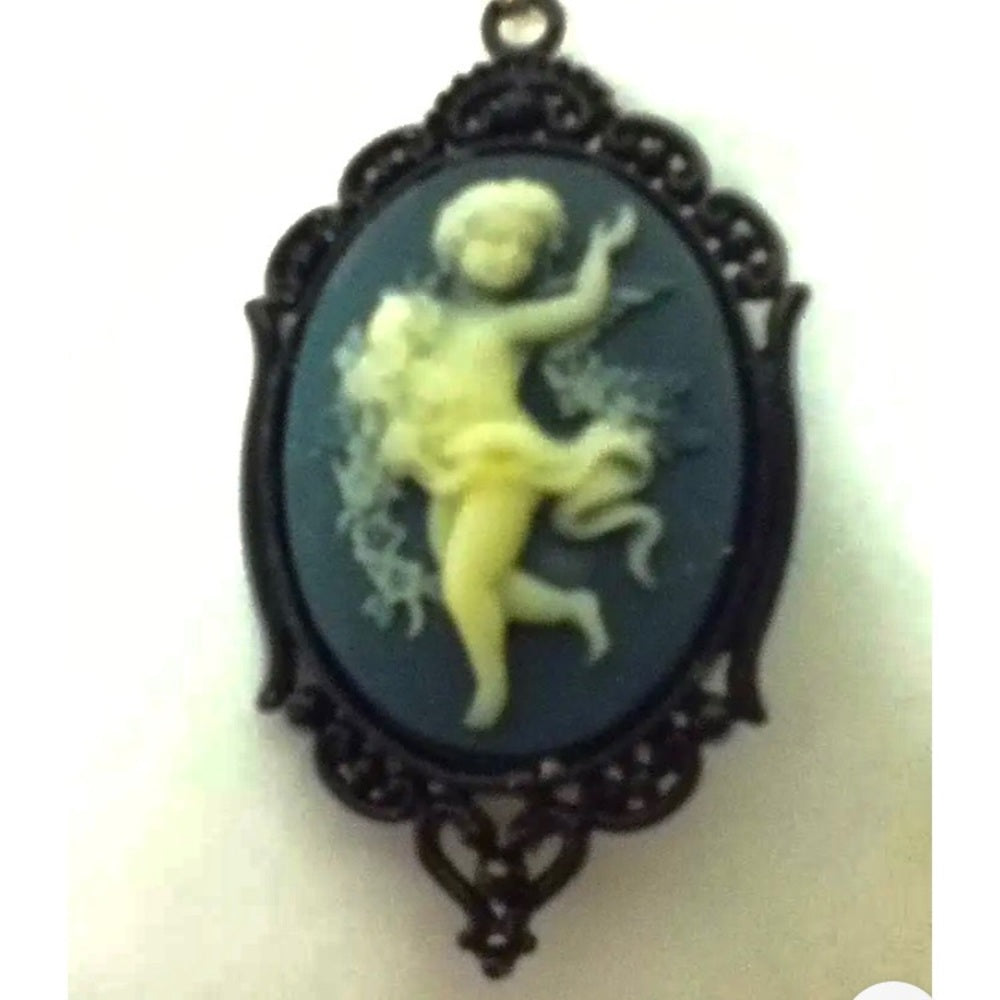 Black and Gray Cherub Cameo Brooch-Pendant with 925 Chain Necklace