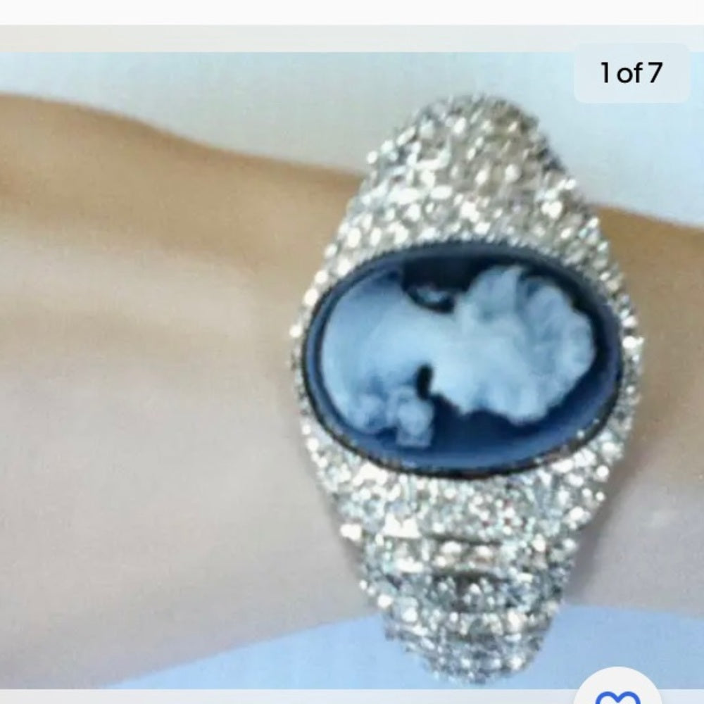 Elegant, Cameo with Rhinestones Hinged-Bangle Bracelet