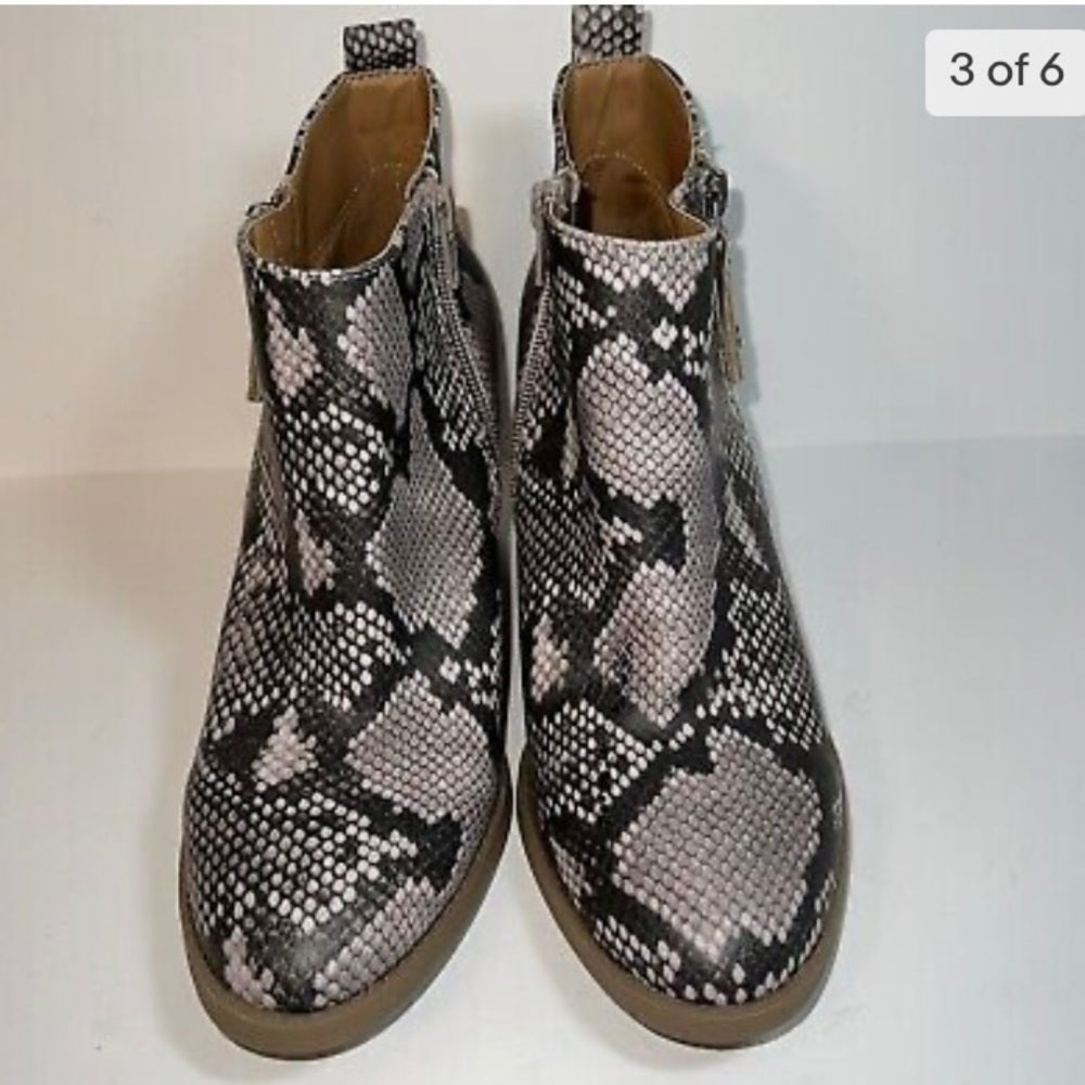 Universal Thread Faux Leather Snakeskin Zip Boots Gray and Black Size 8