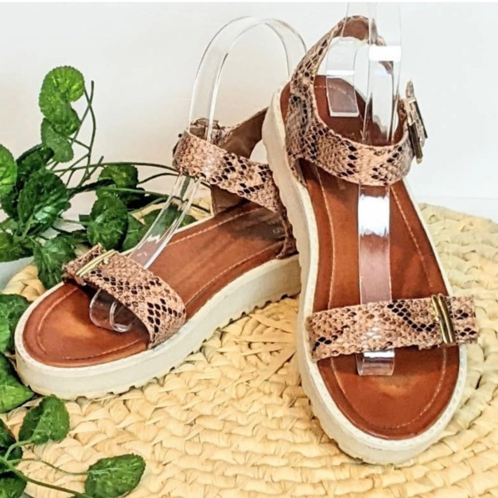 Versace V1969 Italia Catarina Platform Sandals Size 38 or 8