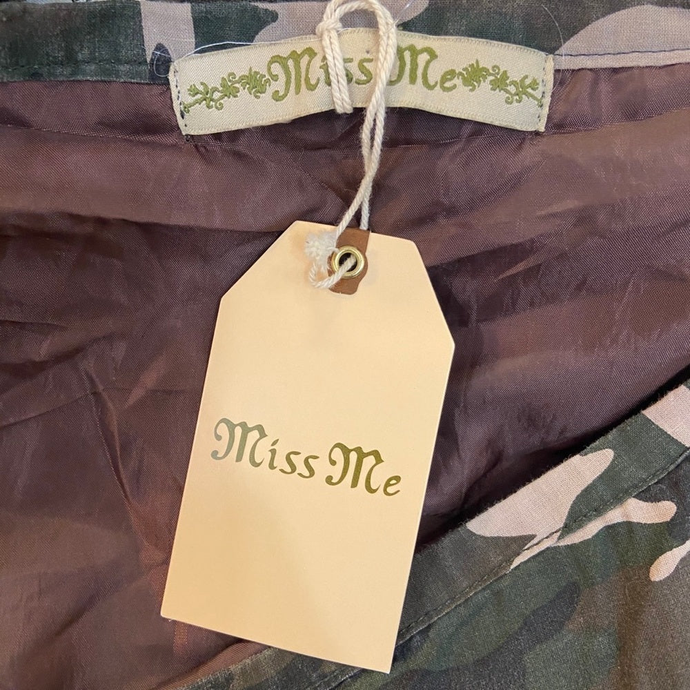 Miss Me, Army Combat Midi Skirt. (NWT) Size M