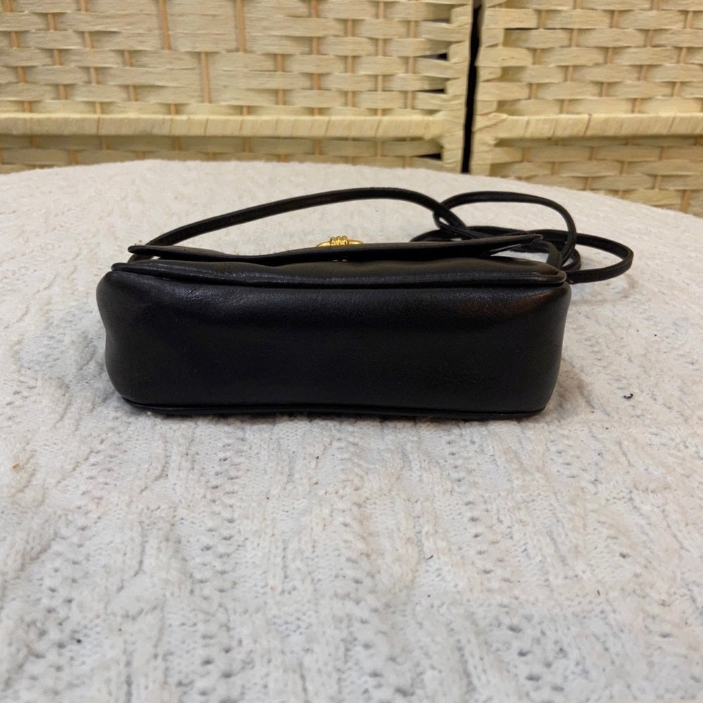 Preston & York Black Grain Leather Crossbody Bag 7in x 5in x 2in
