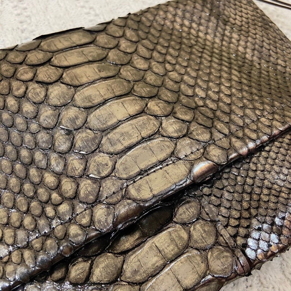 Metallic Silver Faux Snakeskin Leather Clutch Wristlet-Crossbody