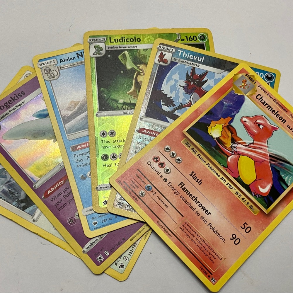 Lot of 6 Pokemon Cards # 6