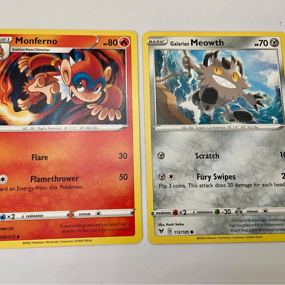 Lot 20- 5 Pokemon Cards and 5 Pokémon Figures