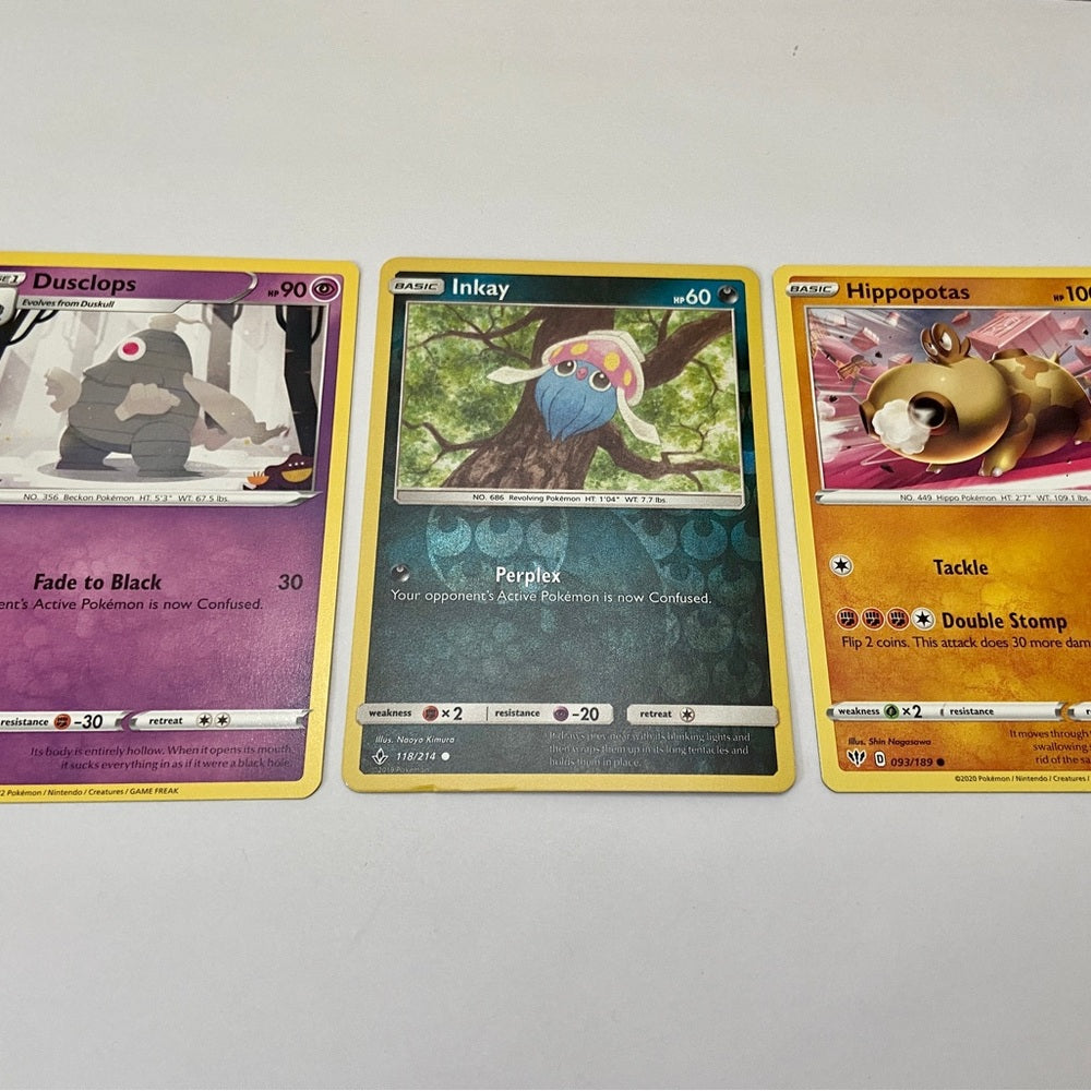 Lot 22- 5 Pokemon Cards and 5 Pokémon Figures