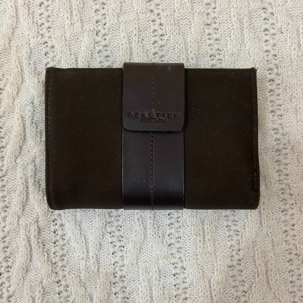Vintage, Reaction Generation Dark Brown Compact Wallet