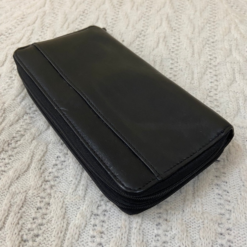 Vintage, Wilsons, Black Genuine Leather Zippy Long Wallet