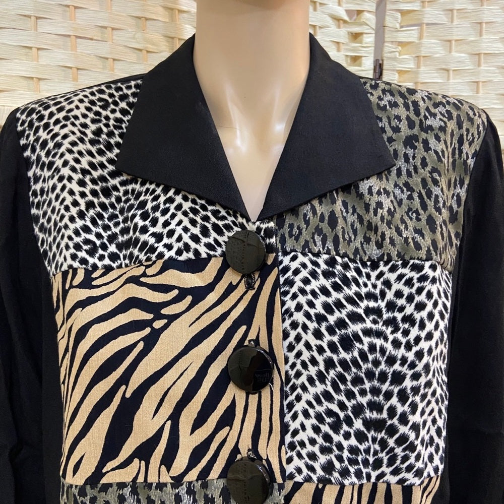 Casual Corner, Animal Print Blazer SIze-6