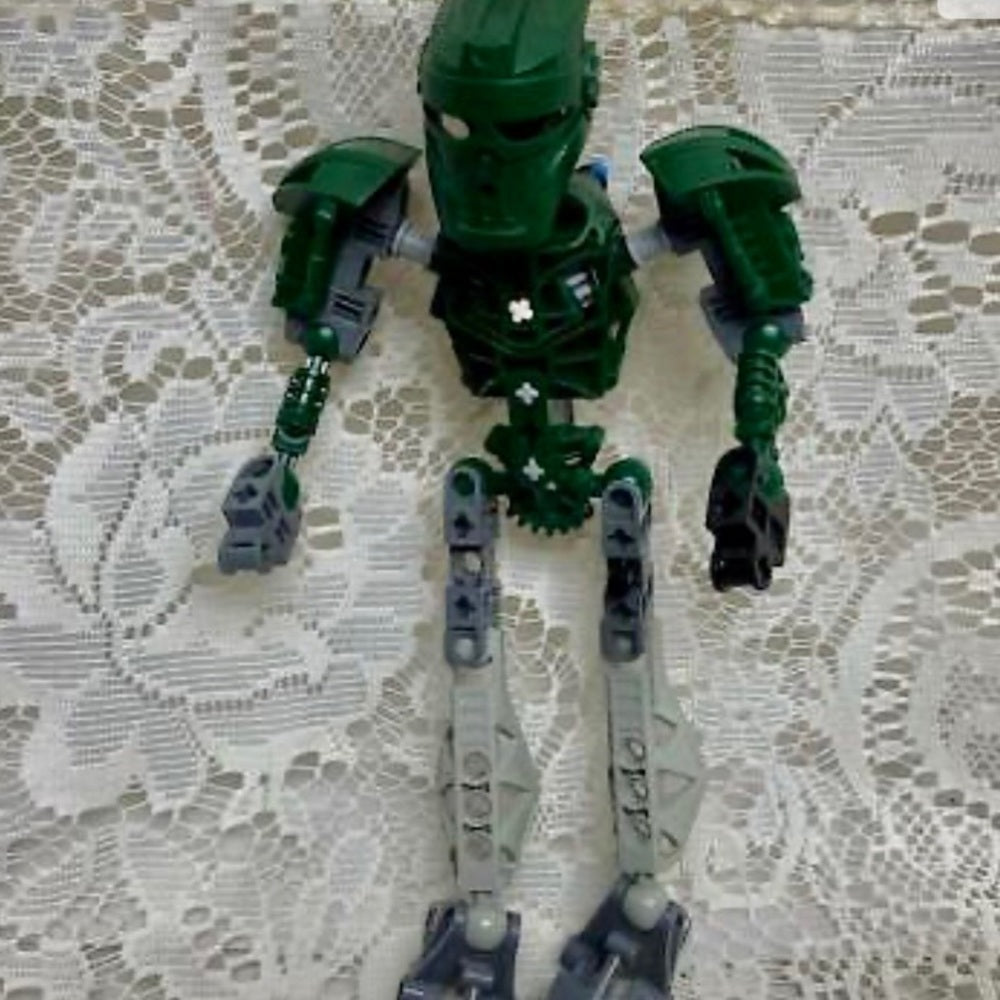 Vintage, Rare, Lego, Bionicle Green-Gray Action Figure 8in x 4in