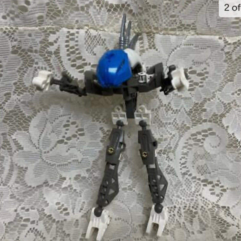 Vintage, Rare, Lego, Bionicle Blue-Gray Action Figure 8in x 5in (B0222)