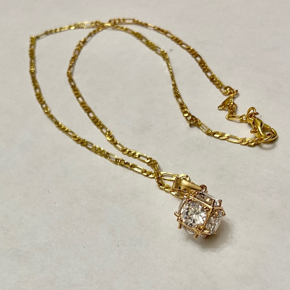 Vintage Encased Diamonds 17in Gold Plated Pendant Necklace