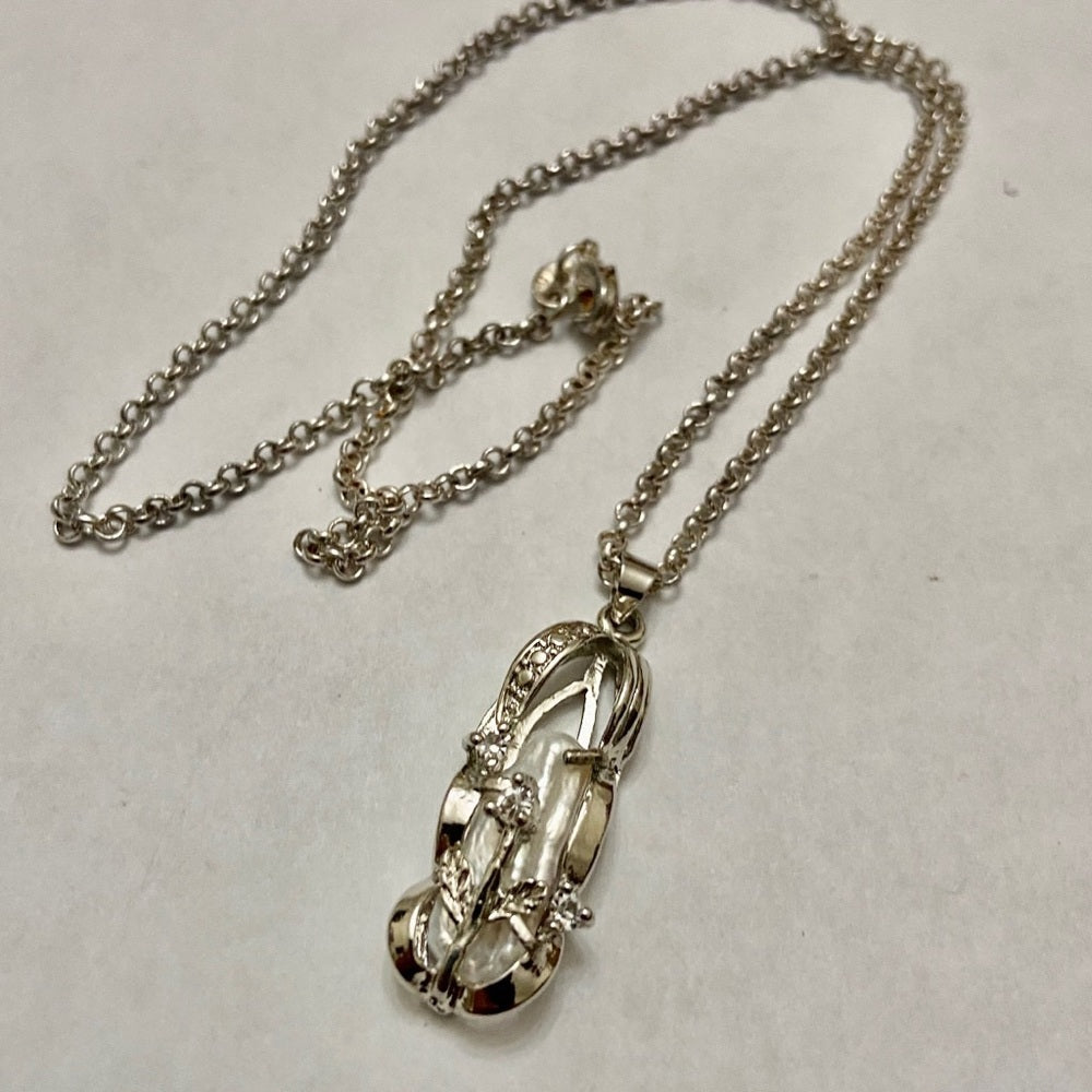 Vintage Encased Biwa Pearls Pendant w/18in Sterling-925 Chain Necklace