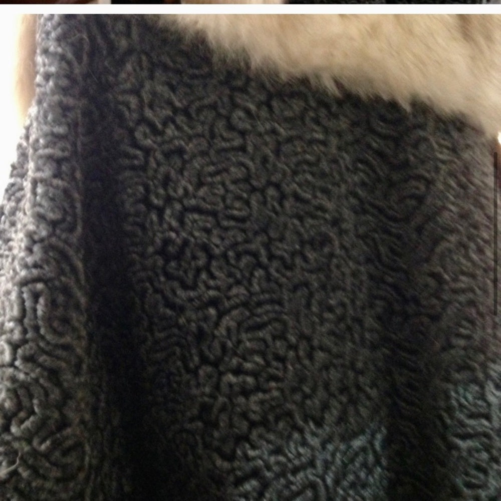 Vintage, Astrakin, France Gray Persian Lamb Swing Coat (tj1120) This swing coat