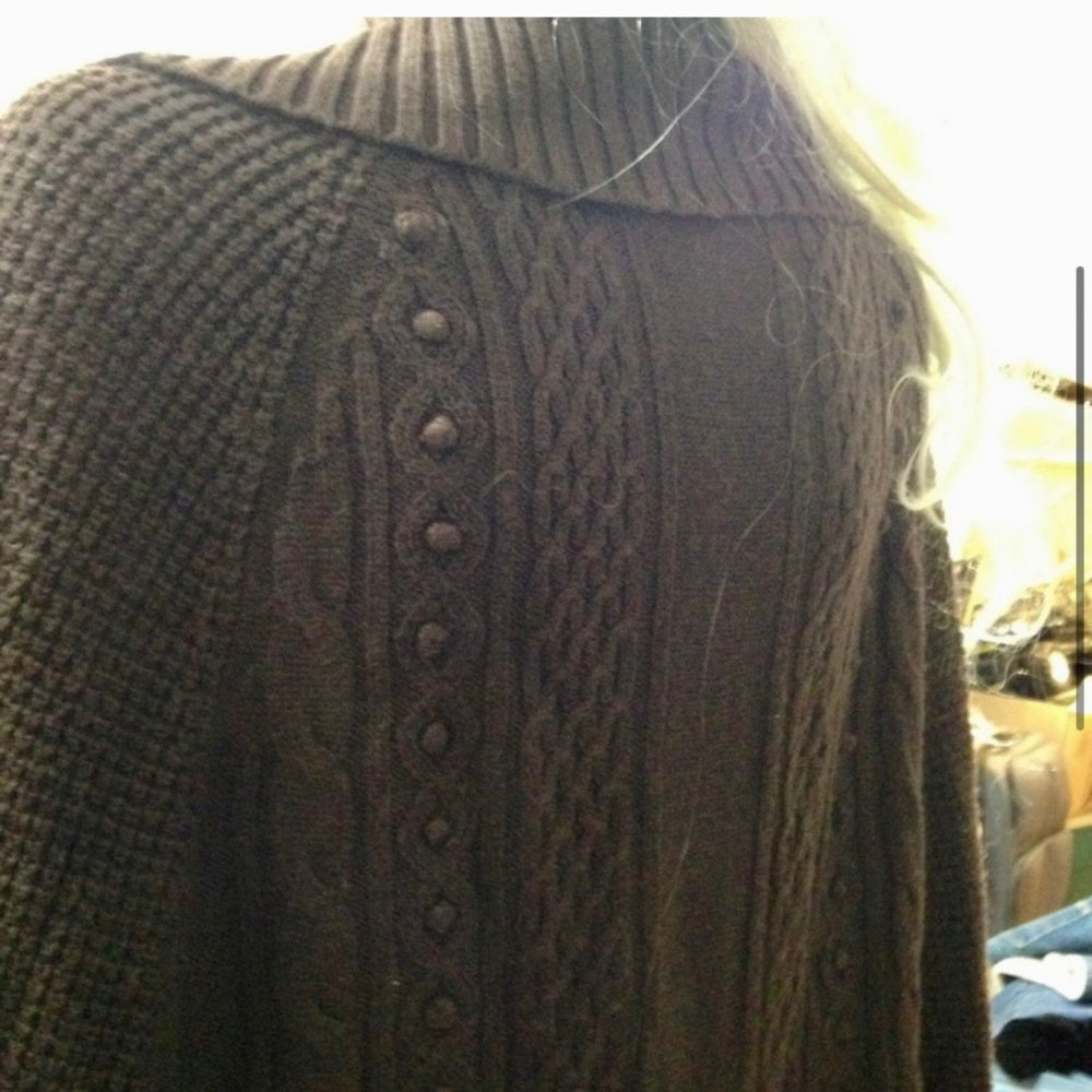 Description Vintage Dialogue Brown Swing, Sweater, Shawl Cape (OS)
