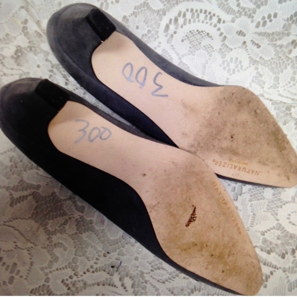 Naturalizer Gray Suede Leather High Heel Shoes (6AA)