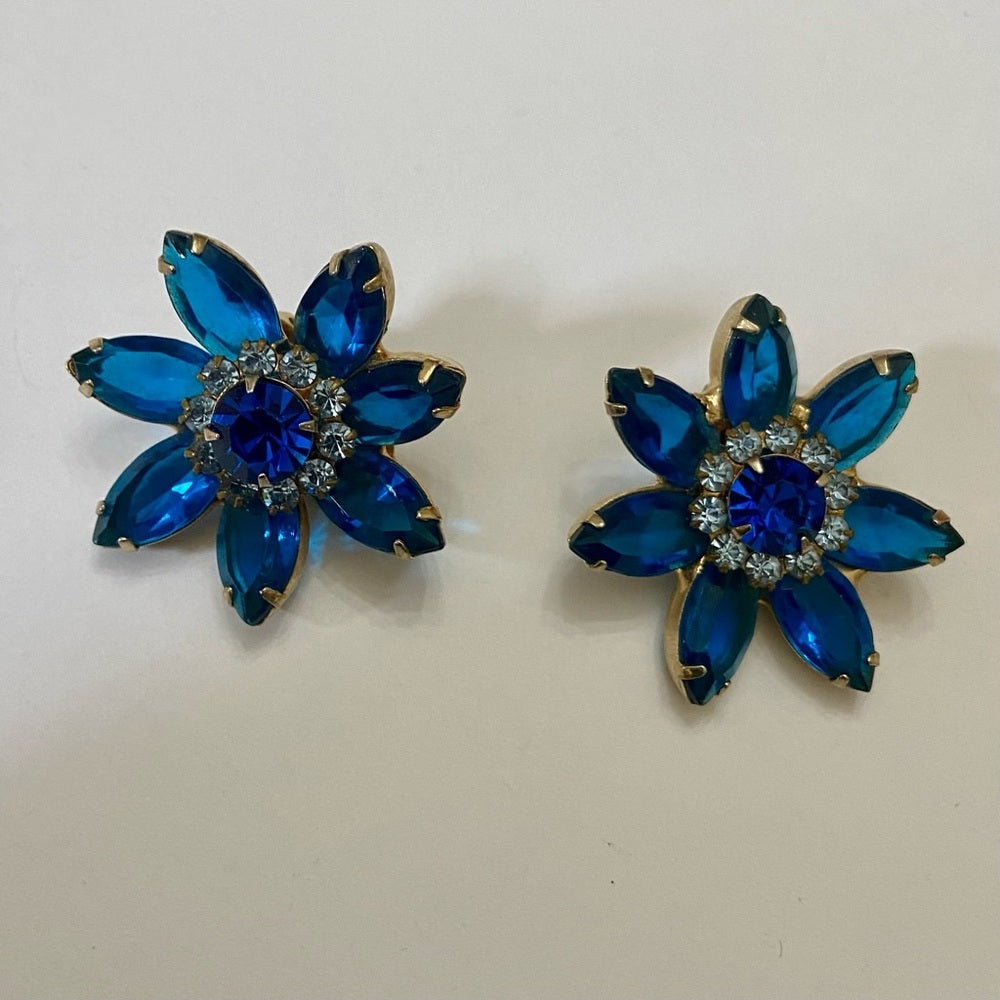 1950s Gorgeous Blue Floral, Gold Tone Clip Earrings