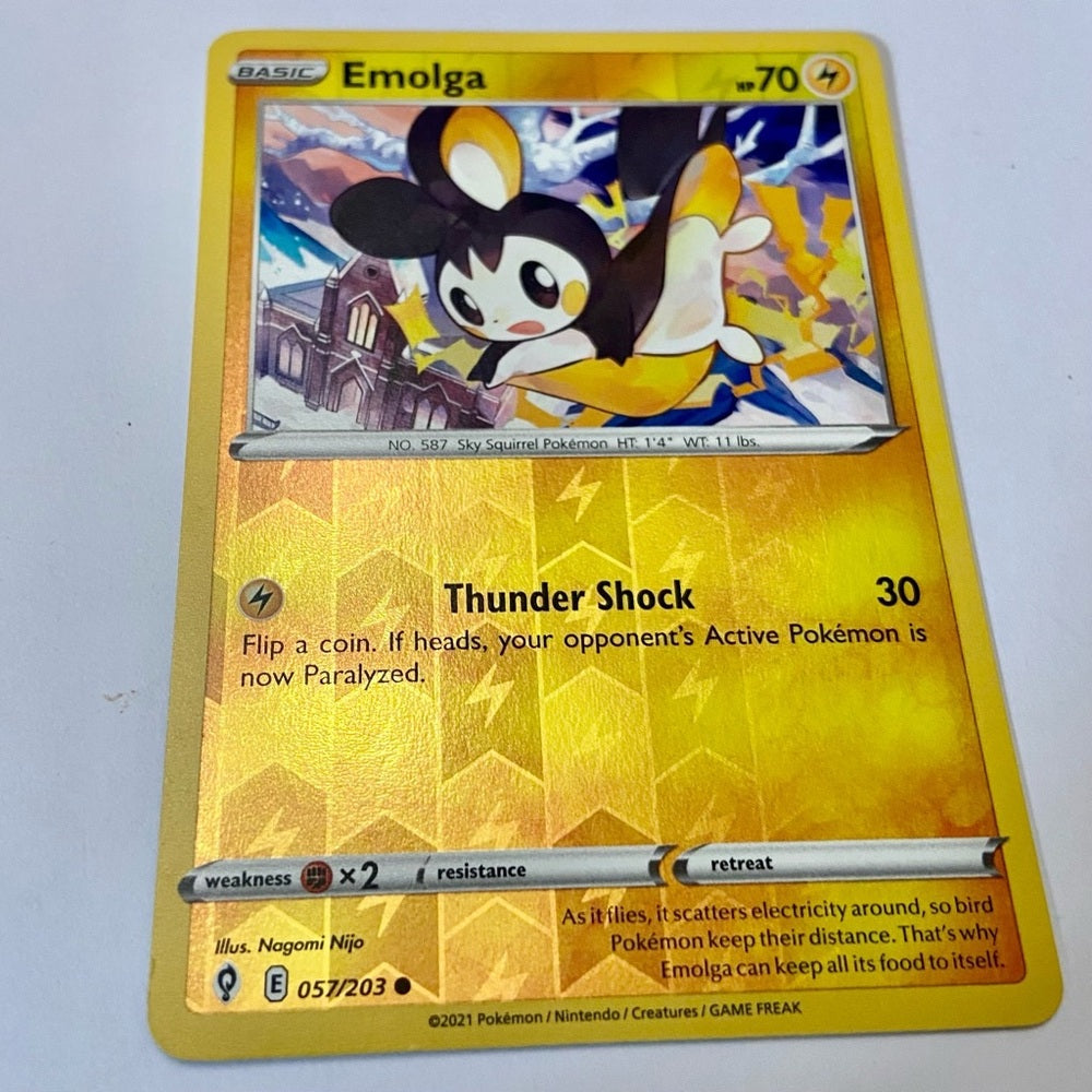 Lot (F): 3 Pokemon Reverse Holo Cards and 3 Pokemon Gold Fan Arts