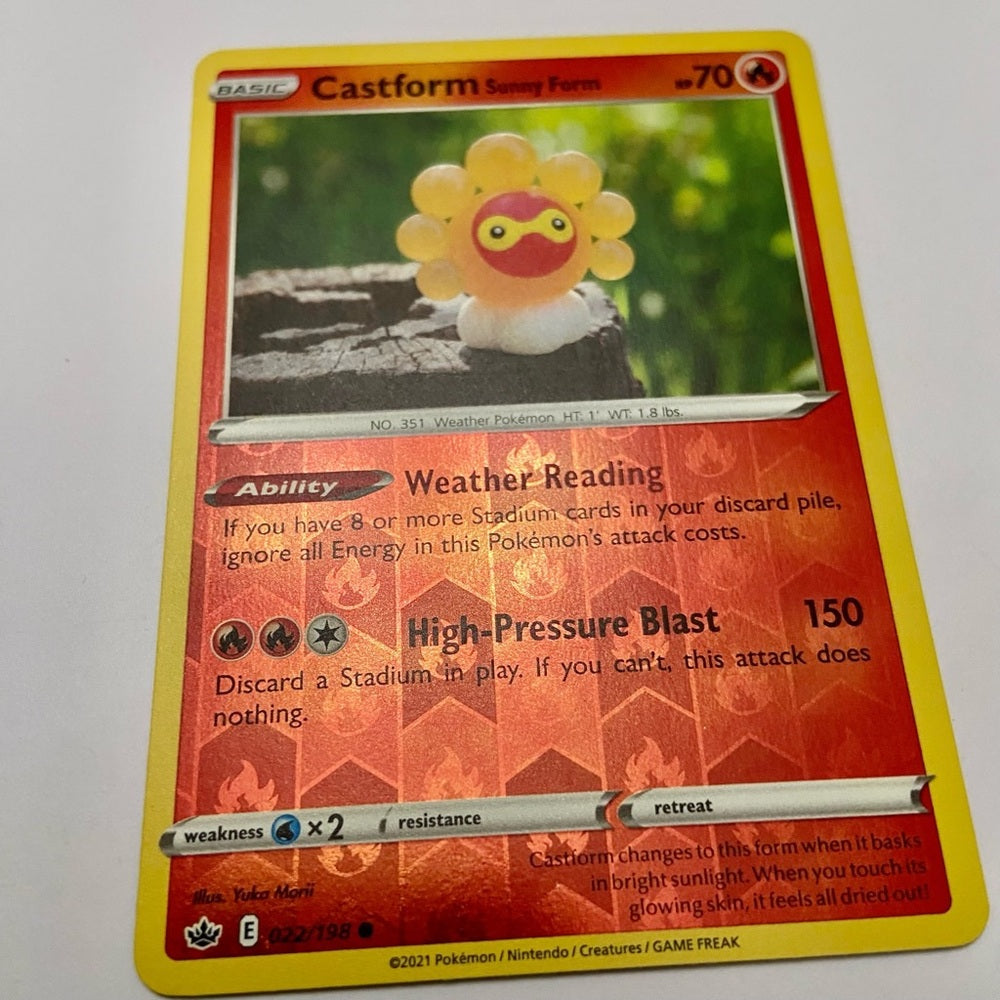 Lot (F): 3 Pokemon Reverse Holo Cards and 5 Pokemon Figures