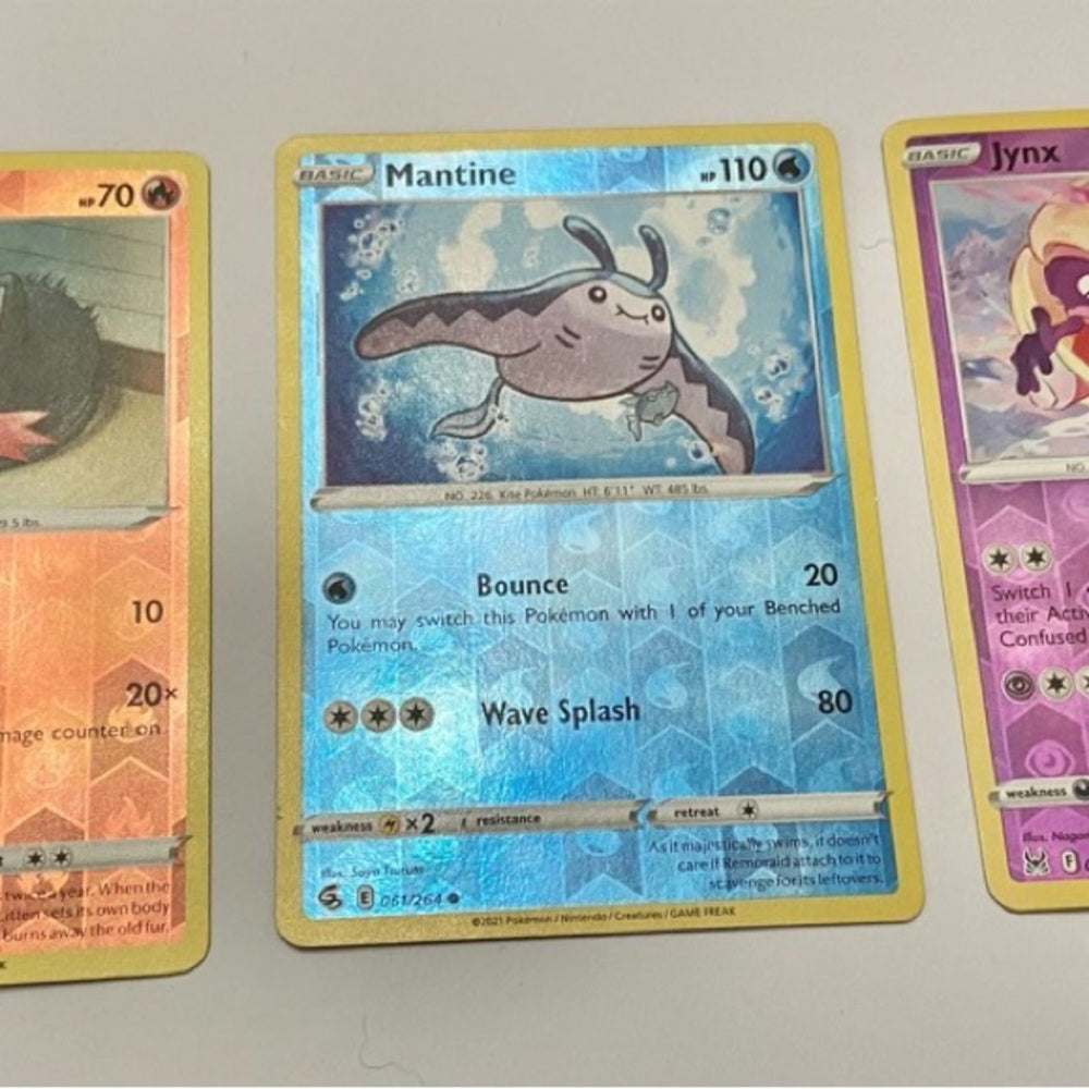 Lot (D): 3 Pokemon Reverse Holo Cards and 5 Pokemon Figures