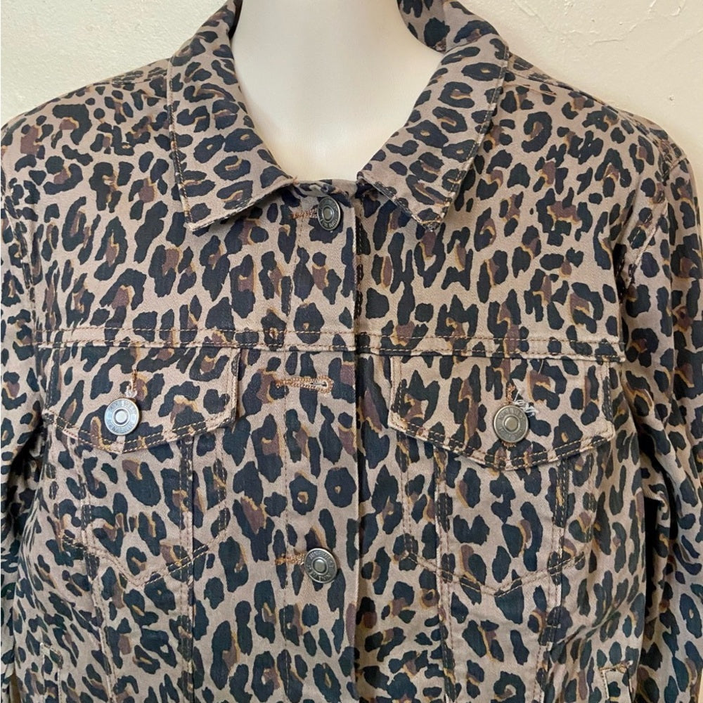 Nine West Leopard Brown Jean Jacket. Size M
