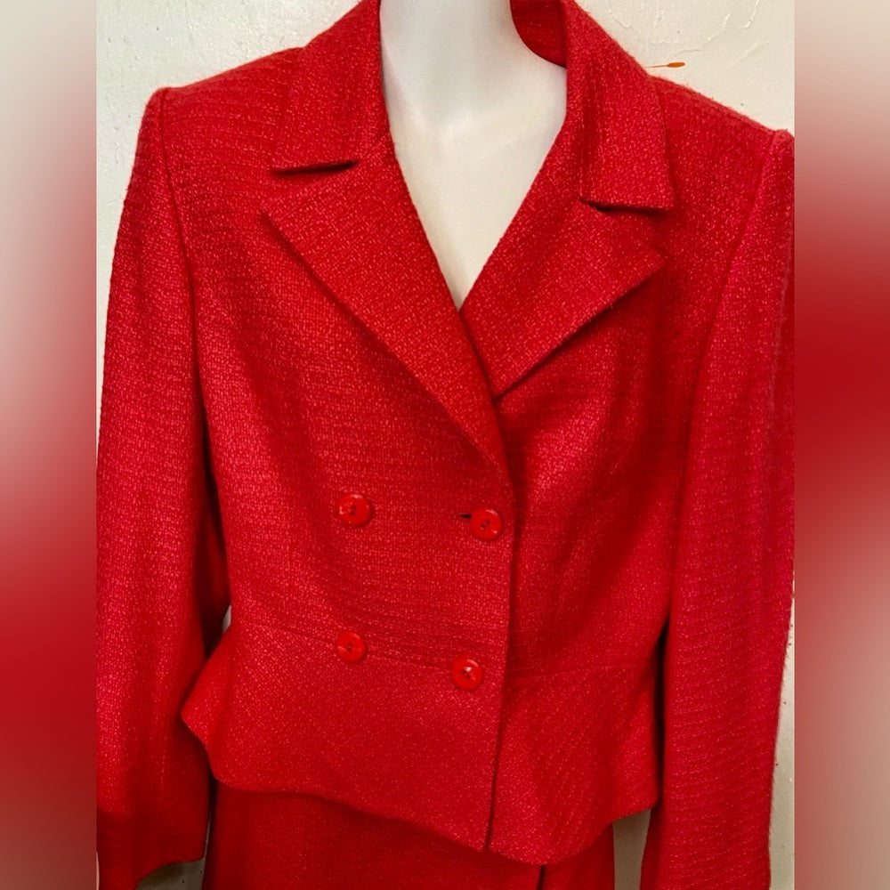 Liz Claiborne Red 2-pc Suit Outfit Set. (Size 12)