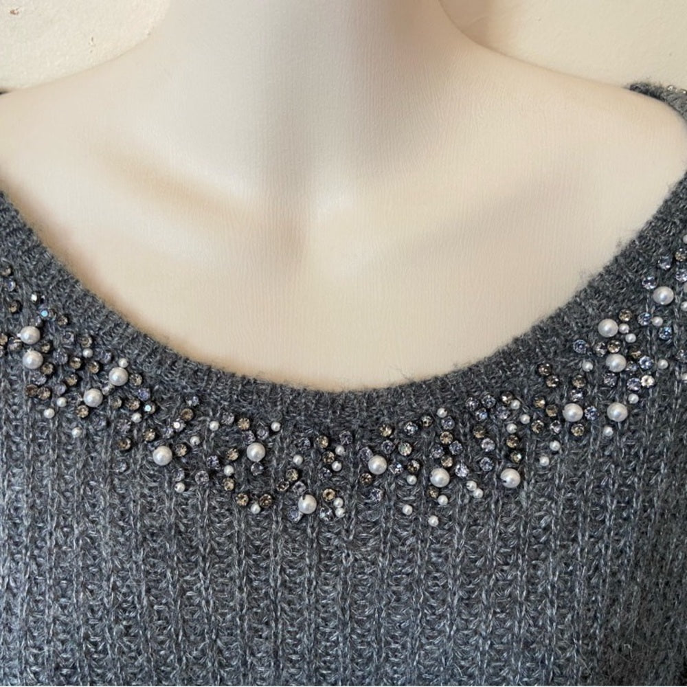 Ann Taylor, Elegant Gray Pullover Sweater with Rhinestones. (L)