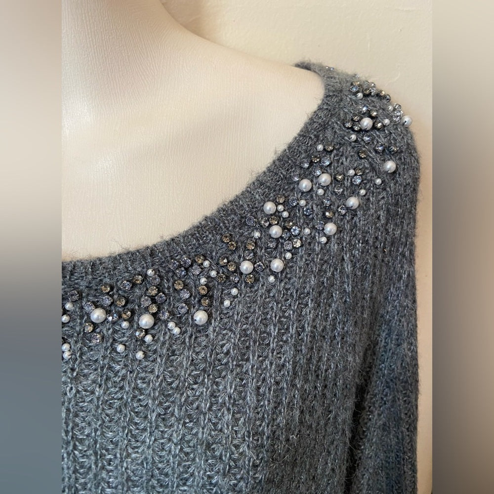 Ann Taylor, Elegant Gray Pullover Sweater with Rhinestones. (L)