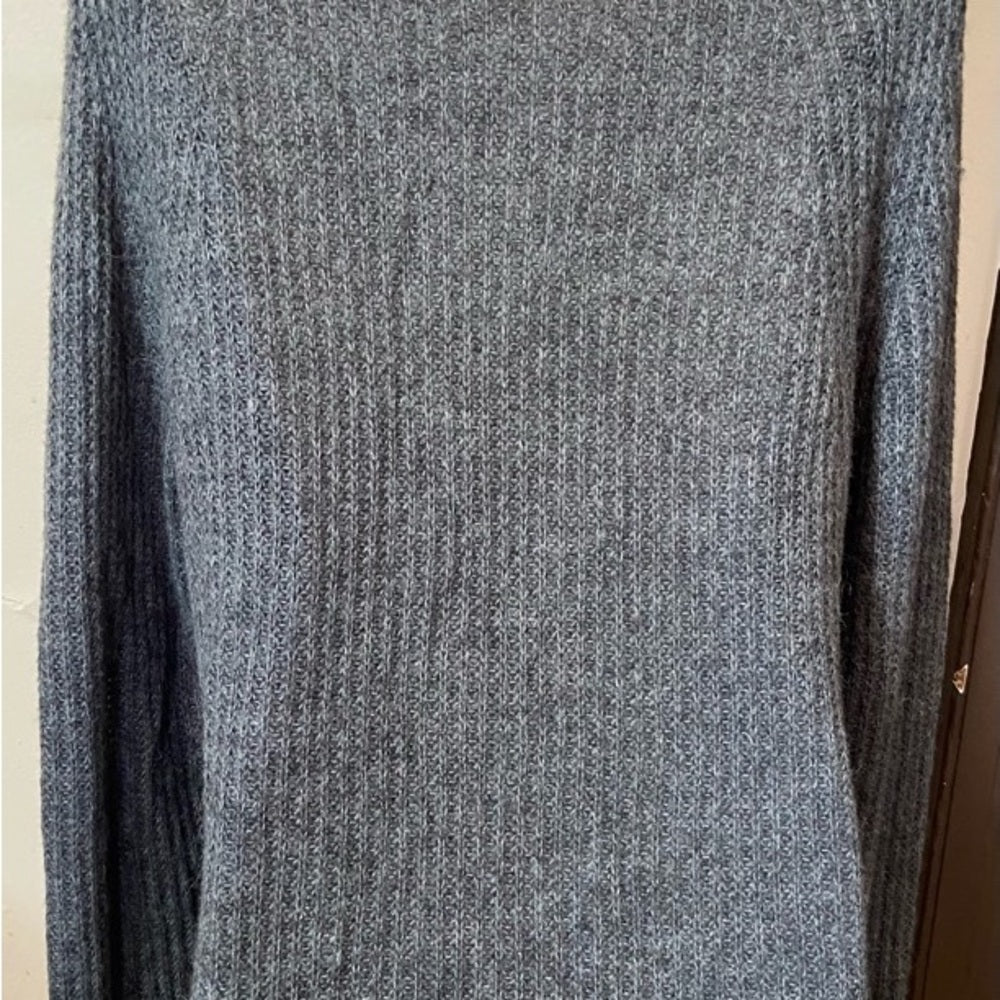 Ann Taylor, Elegant Gray Pullover Sweater with Rhinestones. (L)