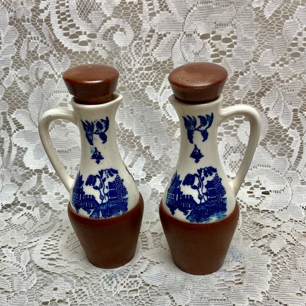 Vintage, Rare 11-pc Blue Willow Condiment Set