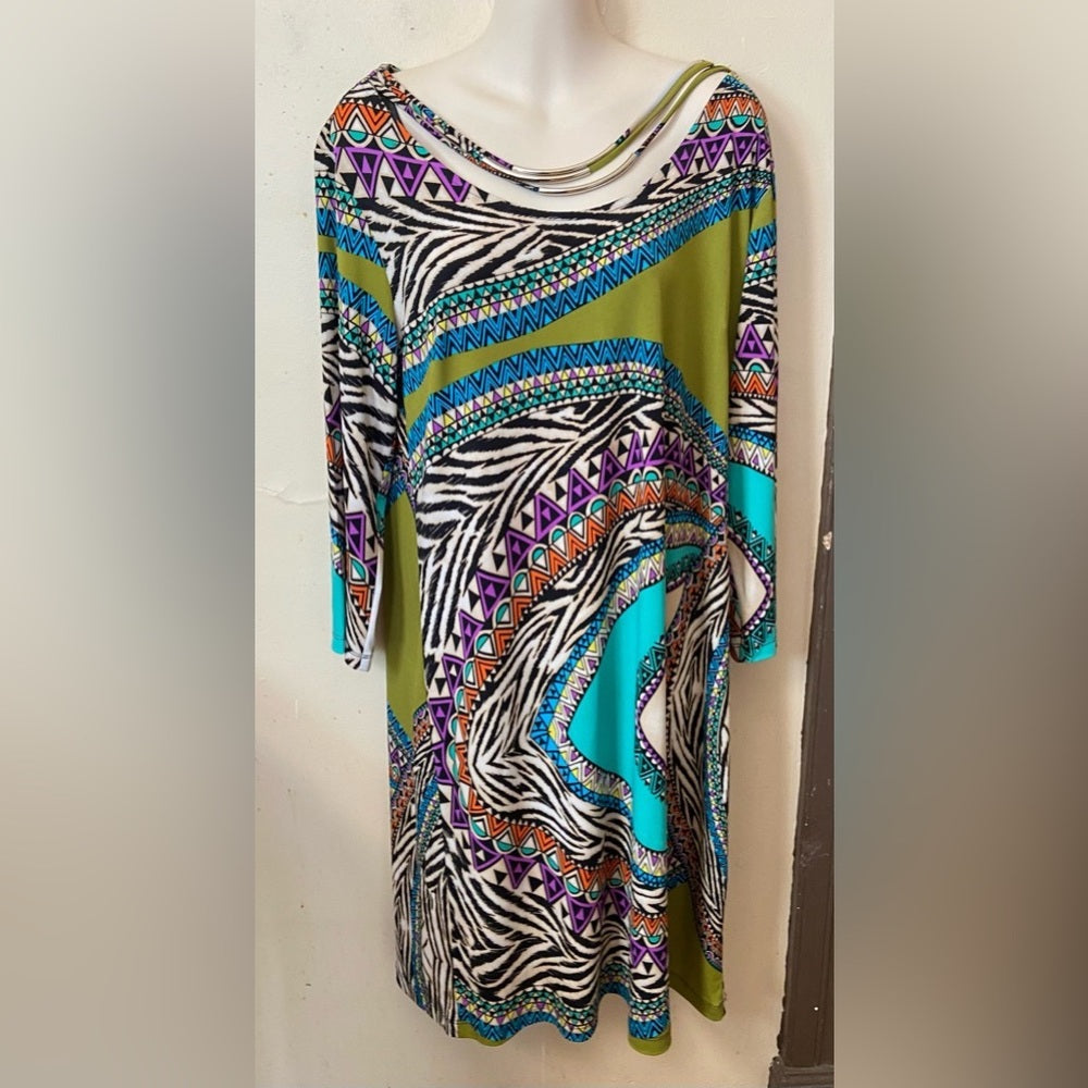 Stunning Enfocus Printed Dress with Decorative Collared Necklace Size 14