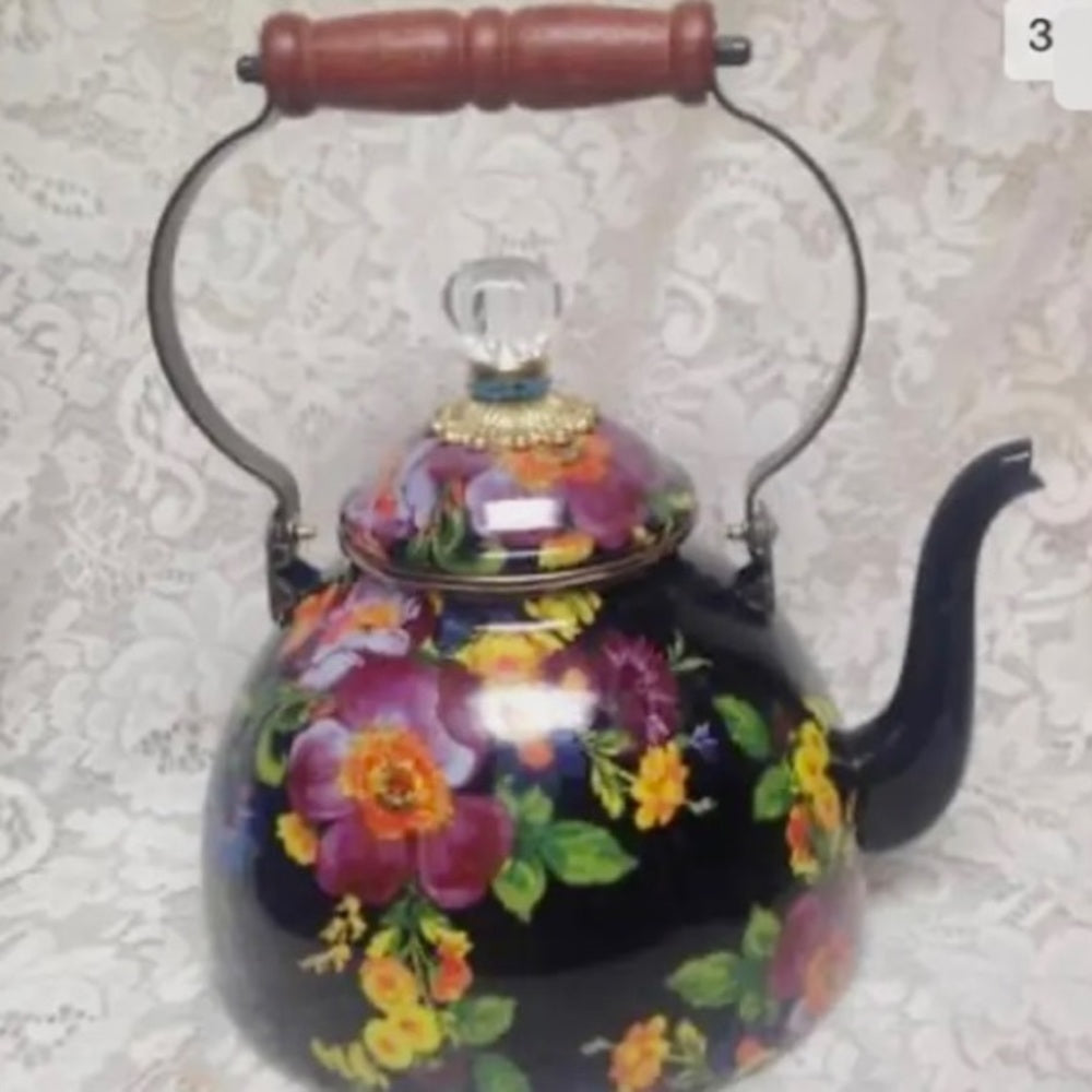 MacKenzie Childs Black Flower Market Enamel 144 oz-4.5 Qts Tea Kettle w/ 4 Mugs