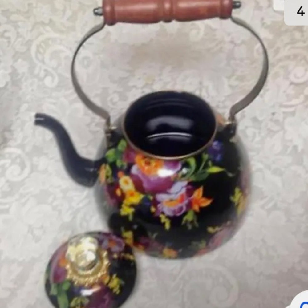 MacKenzie Childs Black Flower Market Enamel 144 oz-4.5 Qts Tea Kettle w/ 4 Mugs