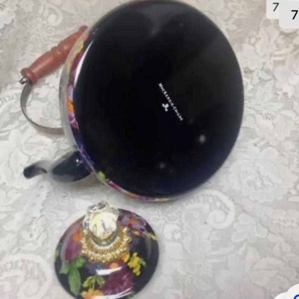 MacKenzie Childs Black Flower Market Enamel 144 oz-4.5 Qts Tea Kettle w/ 4 Mugs