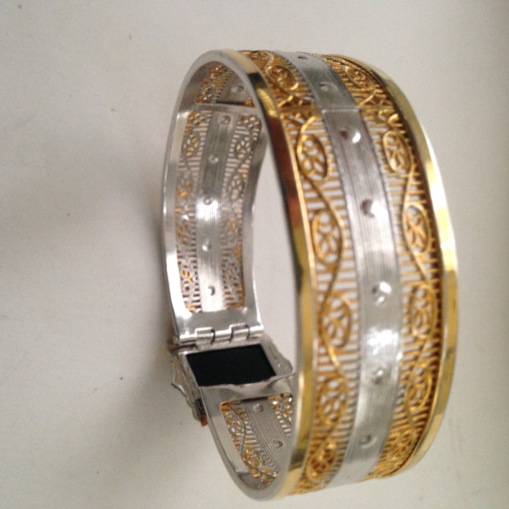 Vintage 2-Tone Gold-Silver Hinged Bangle Bracelet with Cameo