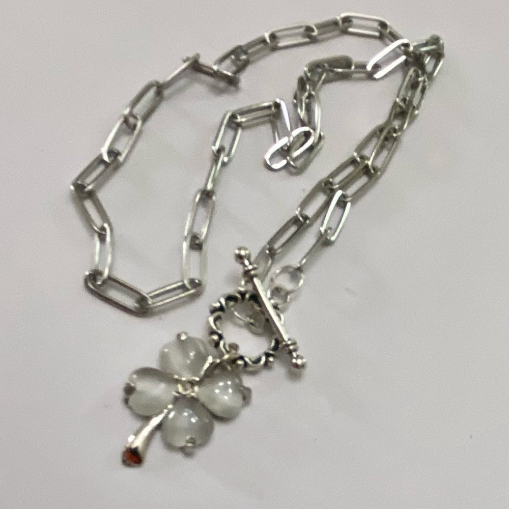 Vintage, Thermoset Pearl White Floral Pendant Necklace